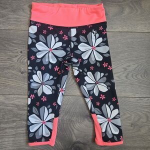 Gymgo Girls 2T Floral Capri Leggings Black Pink Gray Activewear Crop Yoga Pants